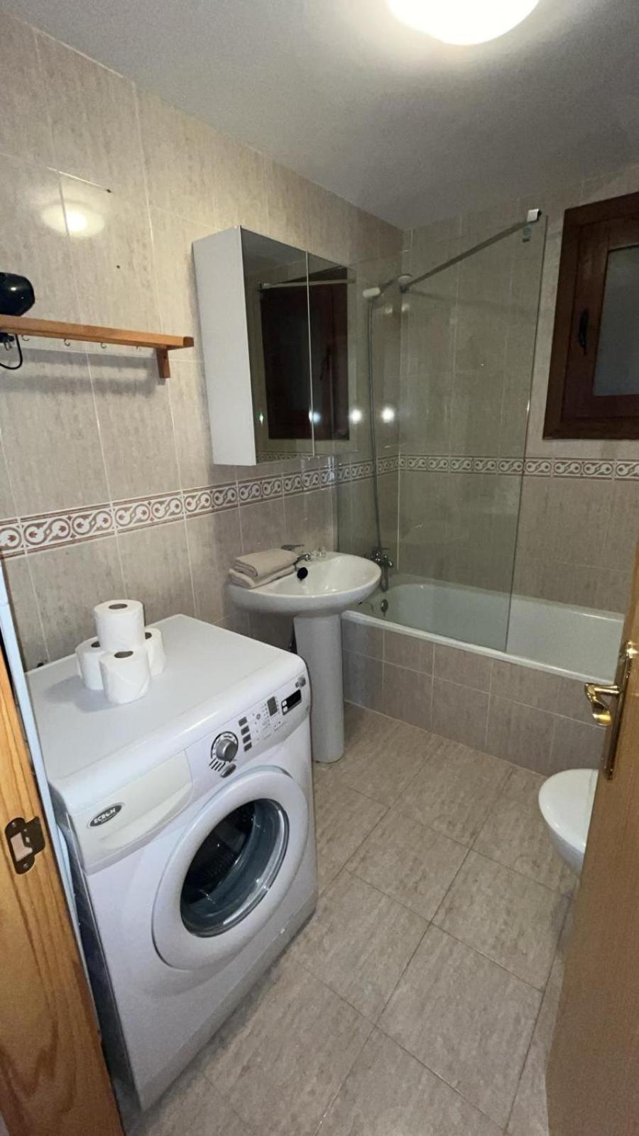 Apartamento El Roble ビリャヌア エクステリア 写真