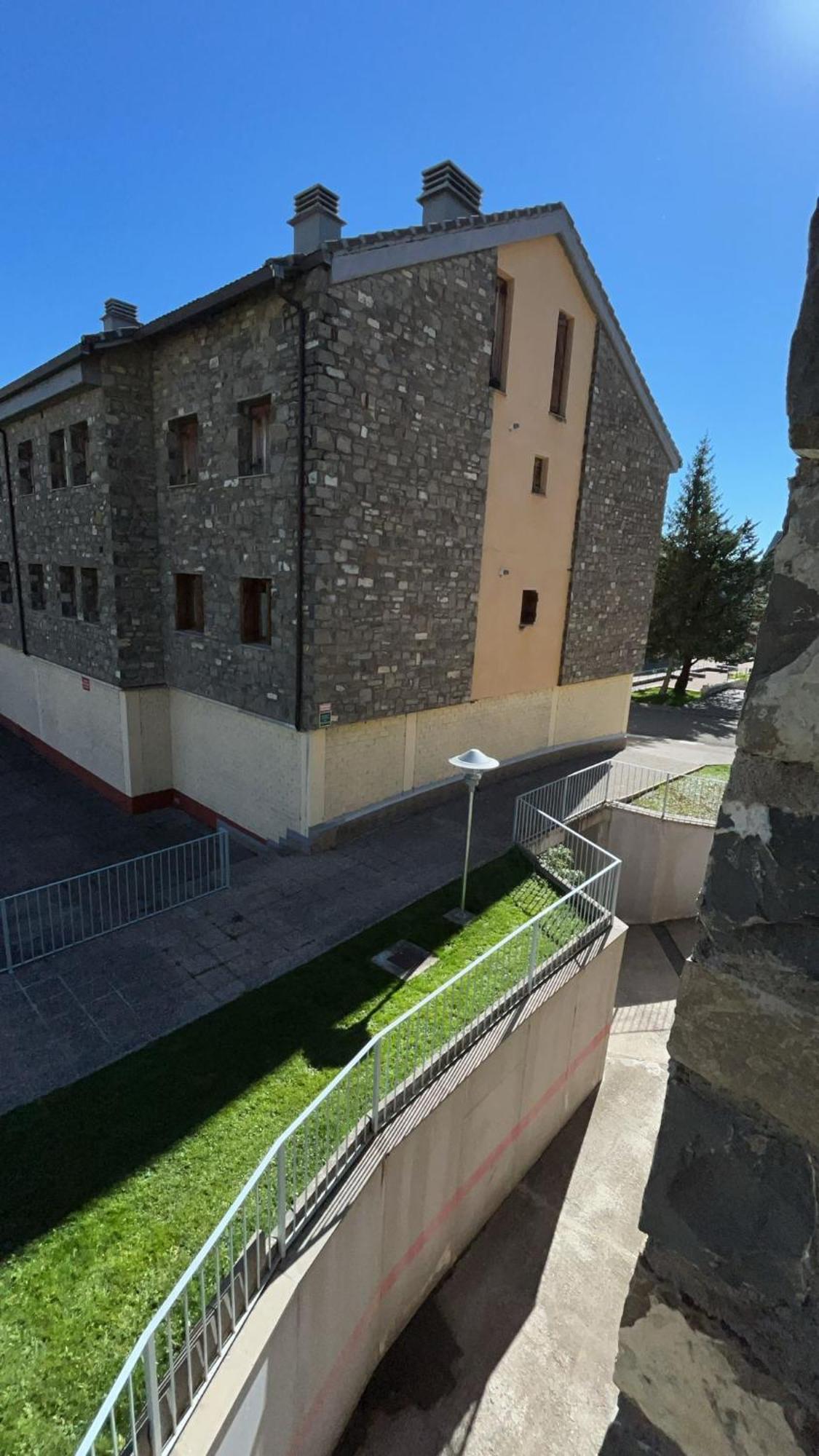 Apartamento El Roble ビリャヌア エクステリア 写真